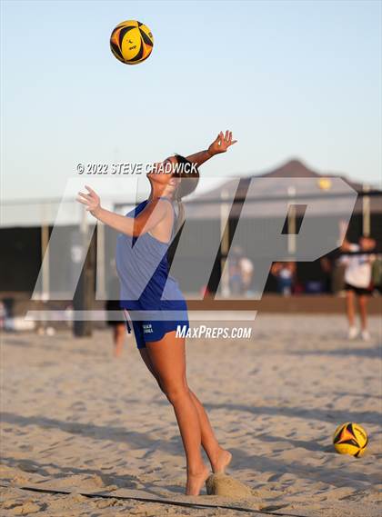 Thumbnail 1 in O'Connor vs Xavier @ Casteel  (AIA Division I Pairs Final) photogallery.