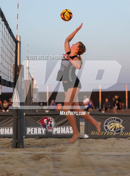 Thumbnail 1 in O'Connor vs Xavier @ Casteel  (AIA Division I Pairs Final) photogallery.