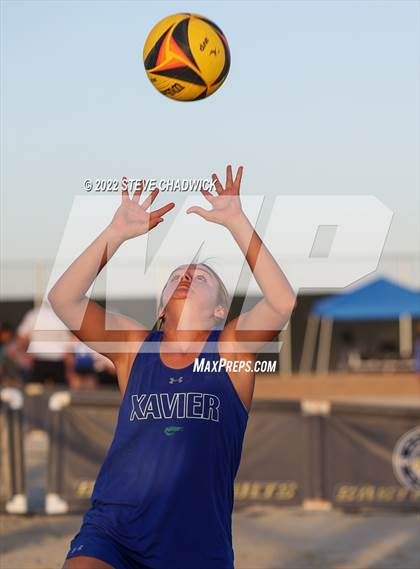 Thumbnail 2 in O'Connor vs Xavier @ Casteel  (AIA Division I Pairs Final) photogallery.