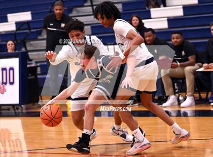 Thumbnail 1 in Brentwood School vs. Desert Vista (Tarkanian Classic) photogallery.