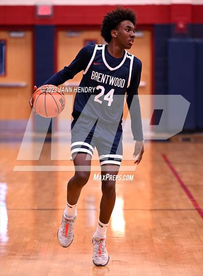 Thumbnail 3 in Brentwood School vs. Desert Vista (Tarkanian Classic) photogallery.