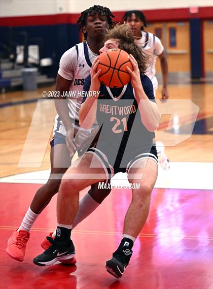 Thumbnail 3 in Brentwood School vs. Desert Vista (Tarkanian Classic) photogallery.