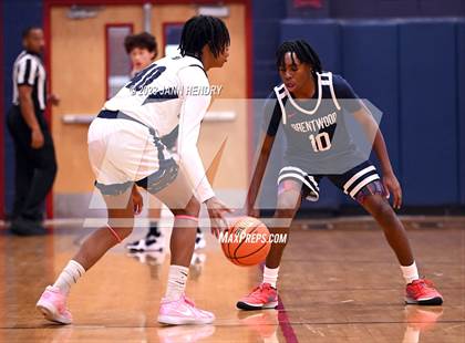 Thumbnail 2 in Brentwood School vs. Desert Vista (Tarkanian Classic) photogallery.