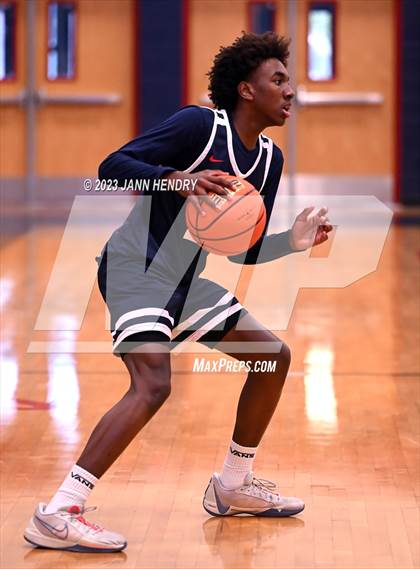 Thumbnail 1 in Brentwood School vs. Desert Vista (Tarkanian Classic) photogallery.