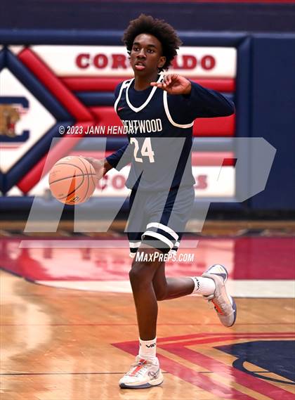 Thumbnail 2 in Brentwood School vs. Desert Vista (Tarkanian Classic) photogallery.
