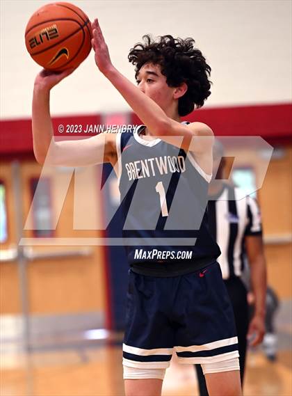 Thumbnail 2 in Brentwood School vs. Desert Vista (Tarkanian Classic) photogallery.