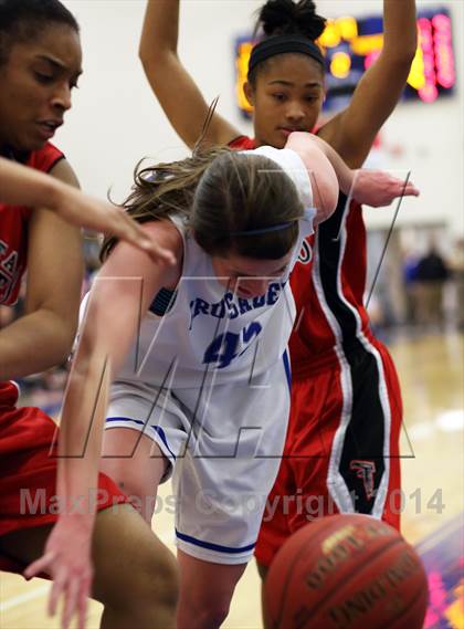 Thumbnail 2 in Heights @ Kapaun Mt. Carmel photogallery.