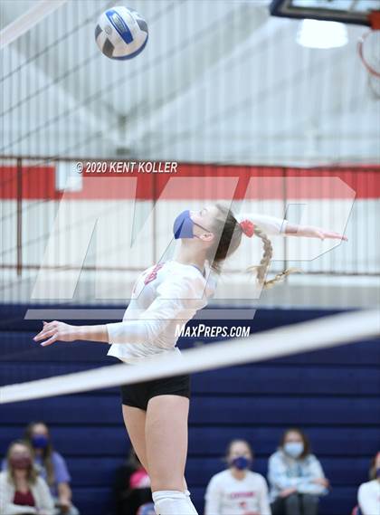 Thumbnail 1 in L'Anse Creuse vs. Cousino (MHSAA District Semifinal) photogallery.