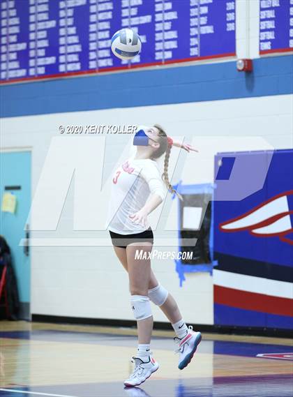Thumbnail 2 in L'Anse Creuse vs. Cousino (MHSAA District Semifinal) photogallery.
