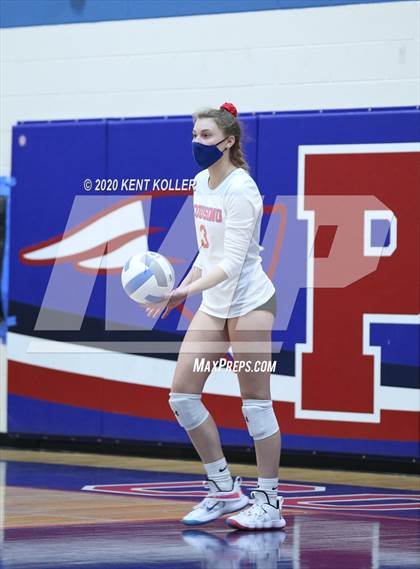 Thumbnail 1 in L'Anse Creuse vs. Cousino (MHSAA District Semifinal) photogallery.
