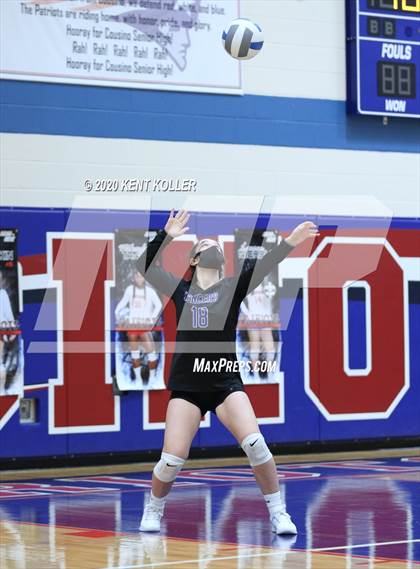 Thumbnail 1 in L'Anse Creuse vs. Cousino (MHSAA District Semifinal) photogallery.
