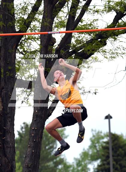 Thumbnail 2 in CHSAA 4A Finals (Pole Vault) photogallery.