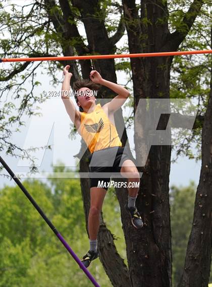 Thumbnail 3 in CHSAA 4A Finals (Pole Vault) photogallery.