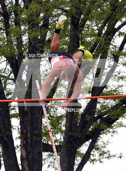 Thumbnail 2 in CHSAA 4A Finals (Pole Vault) photogallery.