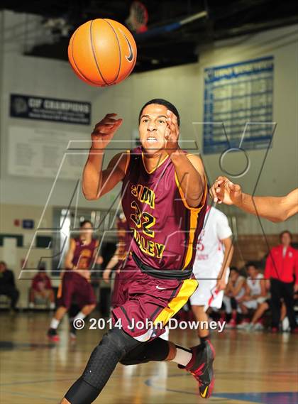 Thumbnail 1 in Palos Verdes @ Simi Valley (MaxPreps Holiday Classic) photogallery.