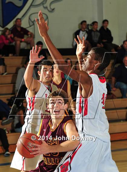 Thumbnail 2 in Palos Verdes @ Simi Valley (MaxPreps Holiday Classic) photogallery.
