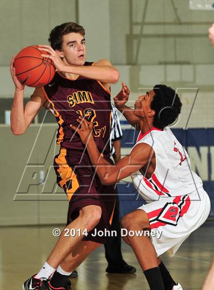 Thumbnail 1 in Palos Verdes @ Simi Valley (MaxPreps Holiday Classic) photogallery.