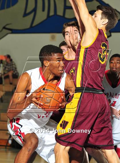 Thumbnail 1 in Palos Verdes @ Simi Valley (MaxPreps Holiday Classic) photogallery.