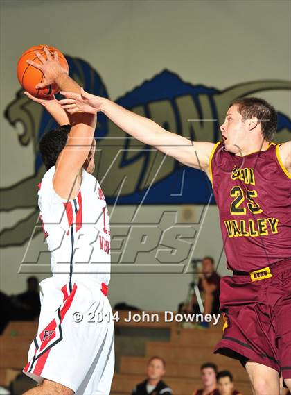 Thumbnail 1 in Palos Verdes @ Simi Valley (MaxPreps Holiday Classic) photogallery.