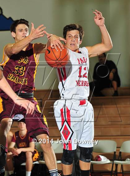 Thumbnail 3 in Palos Verdes @ Simi Valley (MaxPreps Holiday Classic) photogallery.