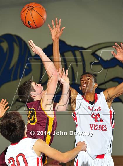Thumbnail 2 in Palos Verdes @ Simi Valley (MaxPreps Holiday Classic) photogallery.