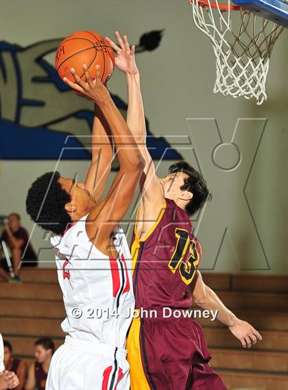 Thumbnail 1 in Palos Verdes @ Simi Valley (MaxPreps Holiday Classic) photogallery.