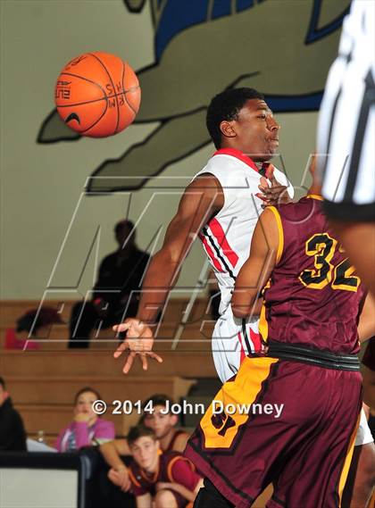 Thumbnail 3 in Palos Verdes @ Simi Valley (MaxPreps Holiday Classic) photogallery.