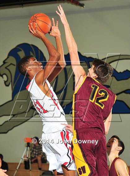 Thumbnail 2 in Palos Verdes @ Simi Valley (MaxPreps Holiday Classic) photogallery.
