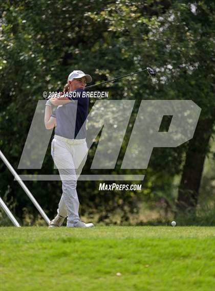 Thumbnail 2 in UIL 5A Golf Finals photogallery.