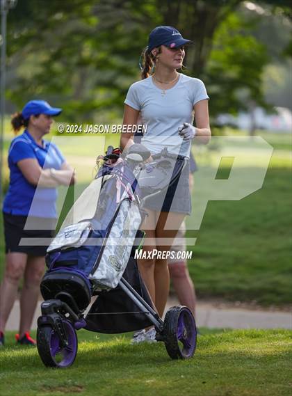 Thumbnail 3 in UIL 5A Golf Finals photogallery.
