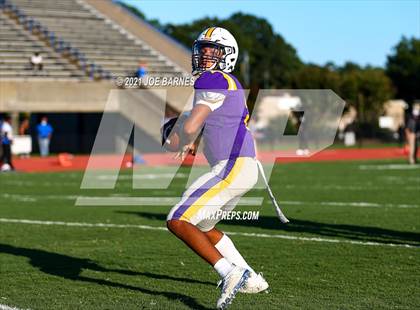 Thumbnail 2 in Phoebus @ Menchville photogallery.
