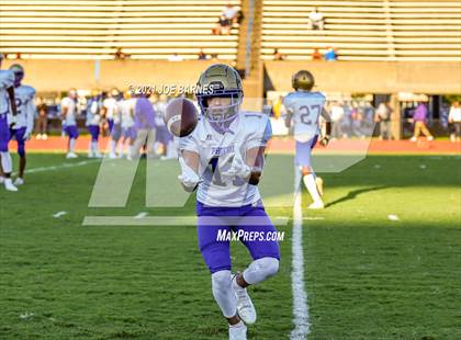 Thumbnail 1 in Phoebus @ Menchville photogallery.
