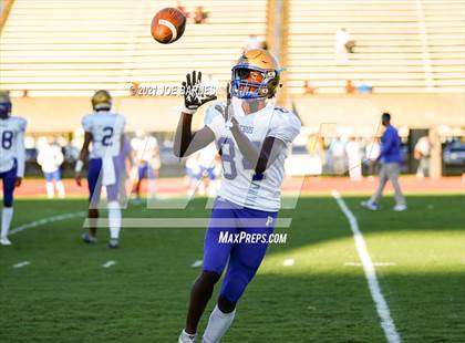 Thumbnail 2 in Phoebus @ Menchville photogallery.