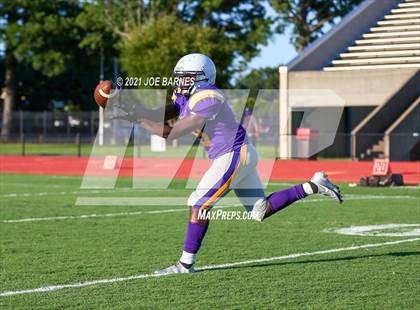 Thumbnail 1 in Phoebus @ Menchville photogallery.