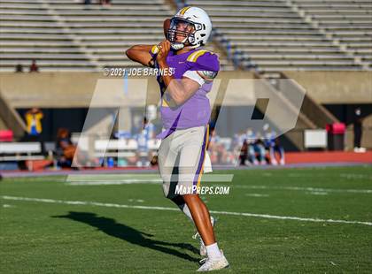 Thumbnail 1 in Phoebus @ Menchville photogallery.