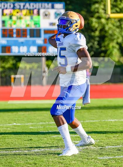 Thumbnail 1 in Phoebus @ Menchville photogallery.