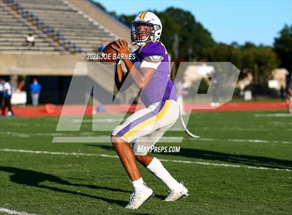 Thumbnail 1 in Phoebus @ Menchville photogallery.