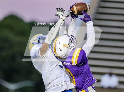 Thumbnail 2 in Phoebus @ Menchville photogallery.