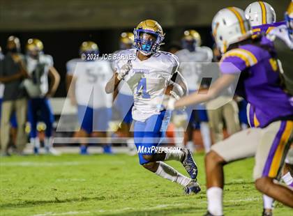 Thumbnail 1 in Phoebus @ Menchville photogallery.