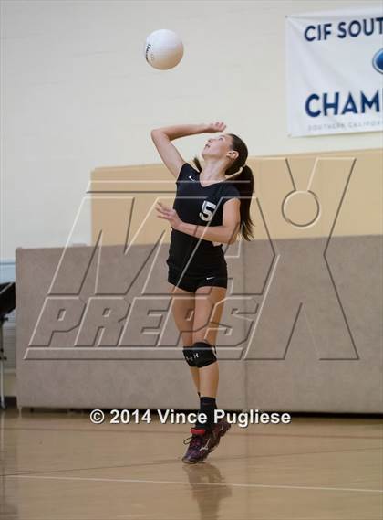 Thumbnail 1 in Flintridge Sacred Heart vs. La Salle JV photogallery.