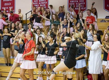 Thumbnail 1 in Flintridge Sacred Heart vs. La Salle JV photogallery.