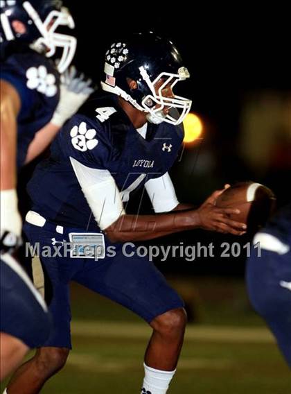 Thumbnail 1 in Loyola vs. St. John Bosco photogallery.