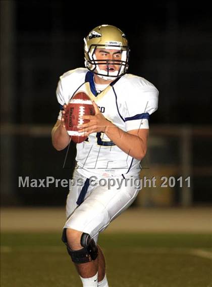Thumbnail 3 in Loyola vs. St. John Bosco photogallery.