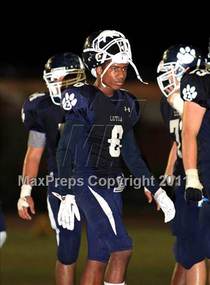 Thumbnail 3 in Loyola vs. St. John Bosco photogallery.