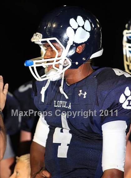 Thumbnail 3 in Loyola vs. St. John Bosco photogallery.