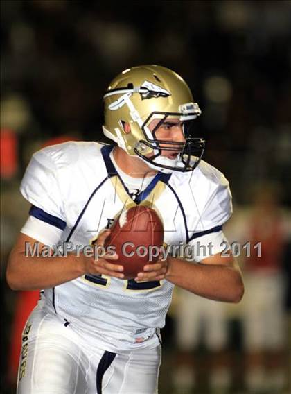 Thumbnail 1 in Loyola vs. St. John Bosco photogallery.