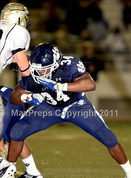 Thumbnail 2 in Loyola vs. St. John Bosco photogallery.
