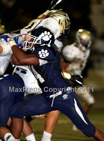 Thumbnail 3 in Loyola vs. St. John Bosco photogallery.