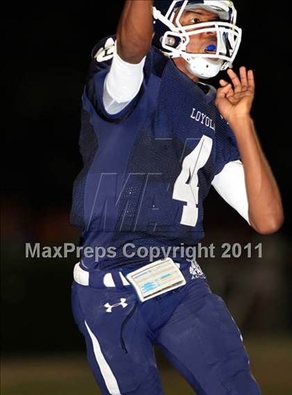 Thumbnail 2 in Loyola vs. St. John Bosco photogallery.