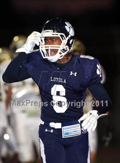 Thumbnail 2 in Loyola vs. St. John Bosco photogallery.
